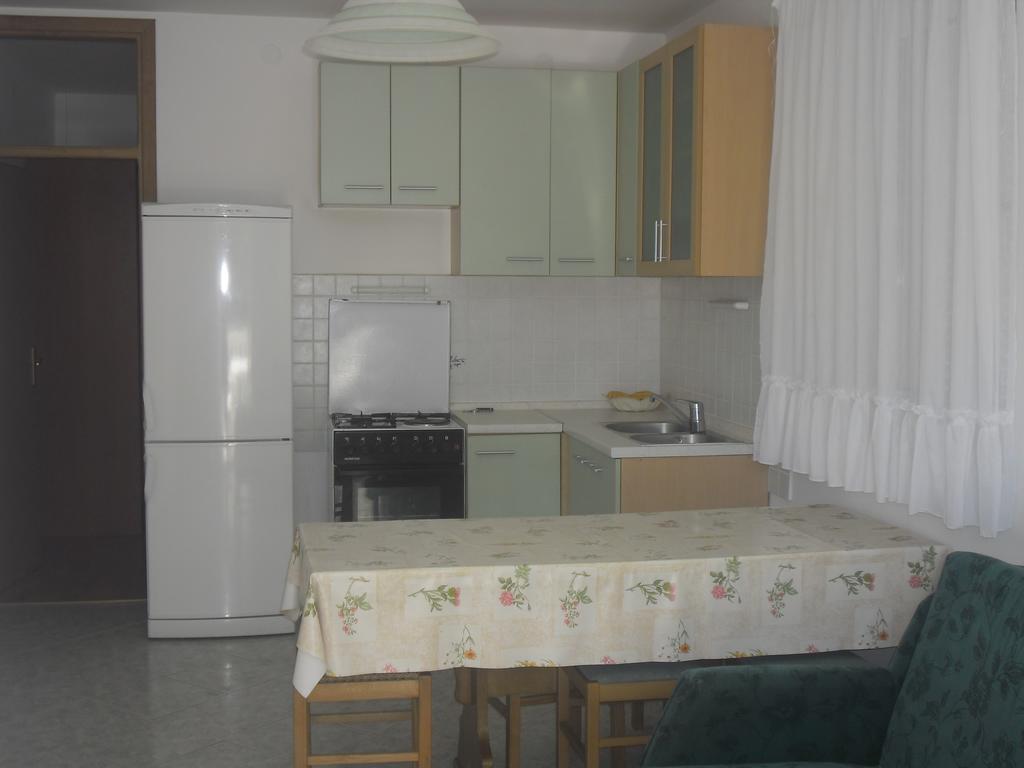 Apartments Golubic Свети Петър Стая снимка