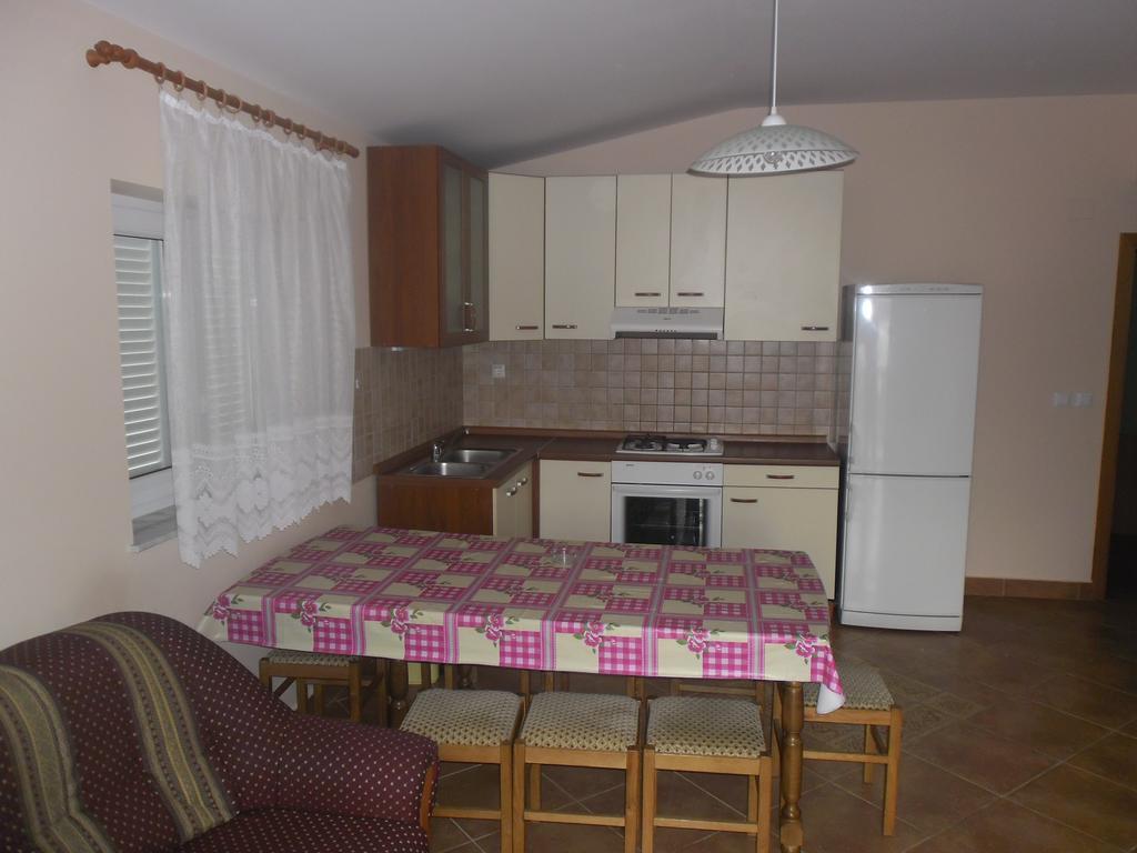 Apartments Golubic Свети Петър Стая снимка